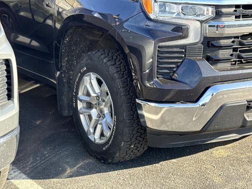 Dark Ash Metallic 2023 Chevrolet Silverado 1500 LT