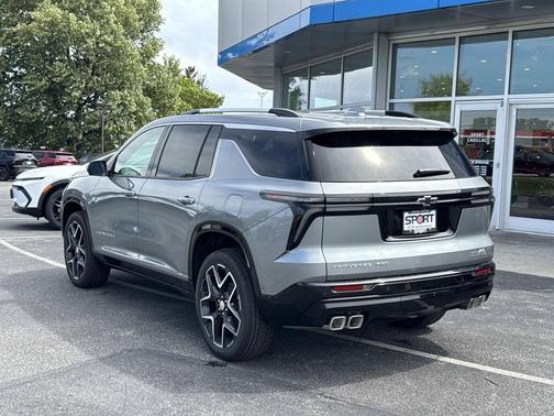 Sterling Gray Metallic 2026 Chevrolet Traverse High Country