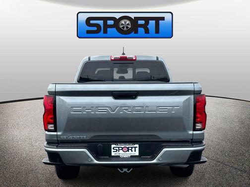 Sterling Gray Metallic 2026 Chevrolet Colorado LT