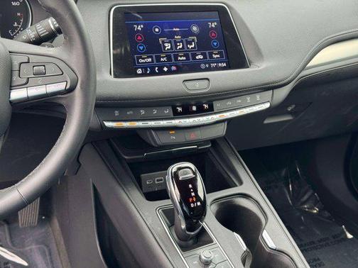 2022 Cadillac XT4 Premium Luxury