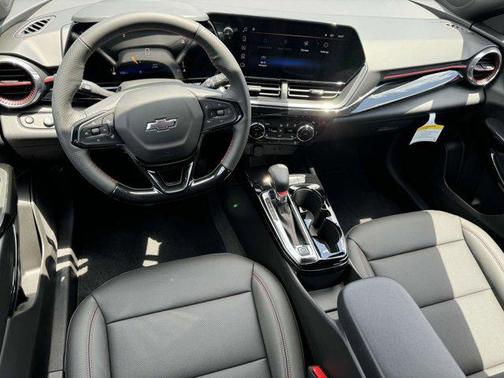 2025 Chevrolet Trax FWD 2RS