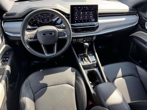 Hydro Blue Pearlcoat 2025 Jeep Compass Limited