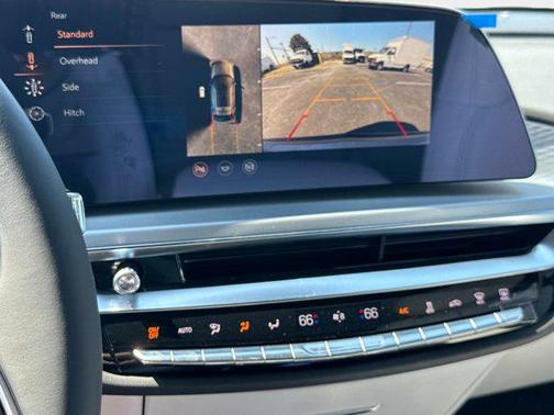 2025 Cadillac LYRIQ Sport