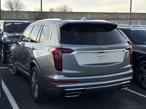 2021 Cadillac XT6 Premium Luxury FWD