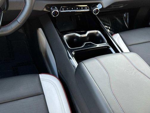 2025 Chevrolet Silverado EV RST