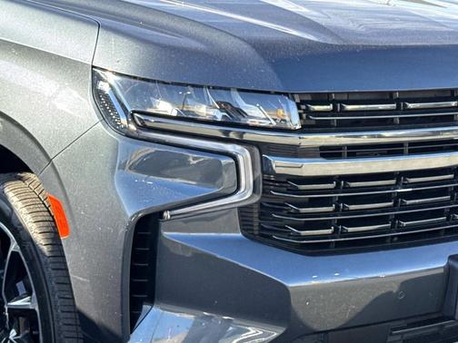 Shadow Gray Metallic 2021 Chevrolet Suburban RST