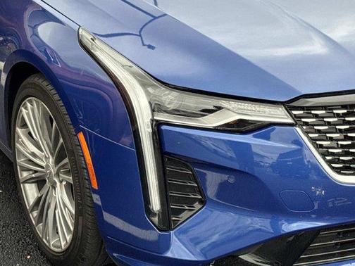 2023 Cadillac CT4 Premium Luxury