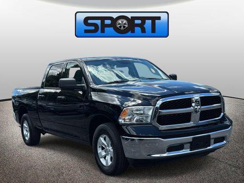 Diamond Black Crystal Pearlcoat 2021 RAM 1500 Classic SLT