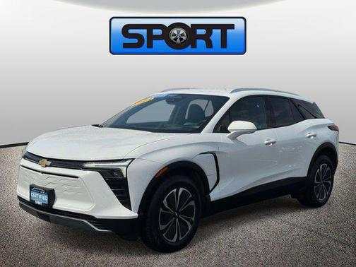 Summit White 2024 Chevrolet Blazer EV eAWD LT