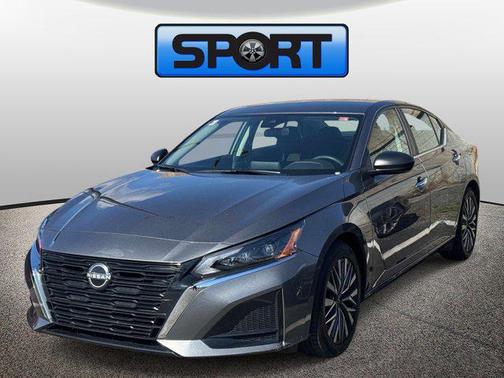 Gun Metallic 2025 Nissan Altima SV FWD