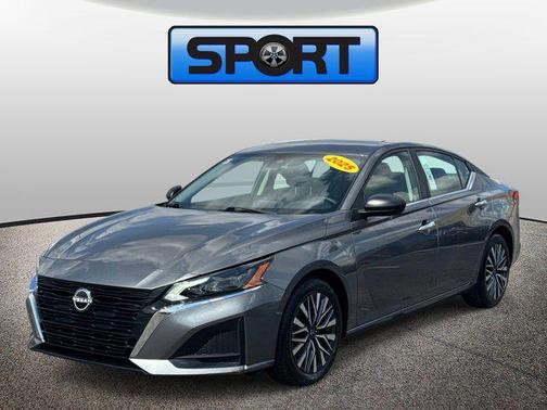 Gun Metallic 2025 Nissan Altima SV FWD