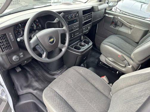 2024 Chevrolet Express 2500 RWD 2500 Regular Wheelbase WT
