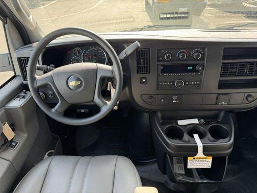 2025 Chevrolet Express 3500 RWD 3500 Regular Wheelbase WT