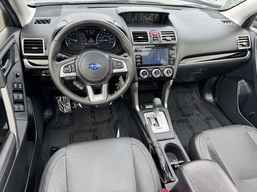 Ice Silver Metallic 2017 Subaru Forester 2.5i Limited