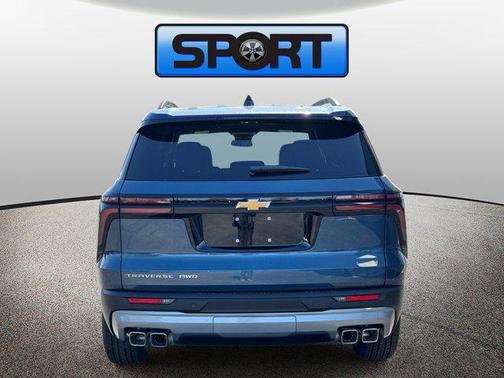 GXP LAKESHORE BLUE METALLIC 2026 Chevrolet Traverse LT