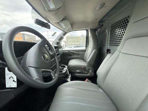 2025 Chevrolet Express 2500 RWD 2500 Extended Wheelbase WT
