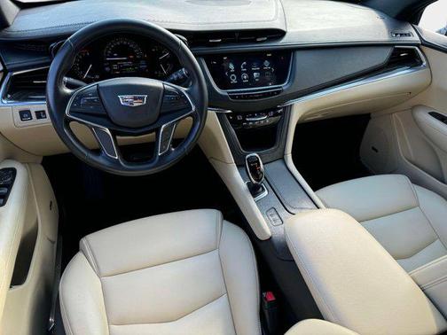 2018 Cadillac XT5 Base
