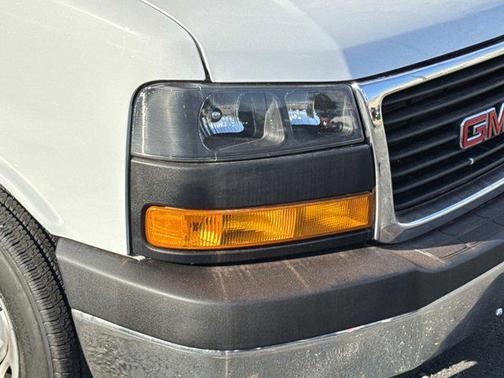 2023 GMC Savana 2500 Work Van
