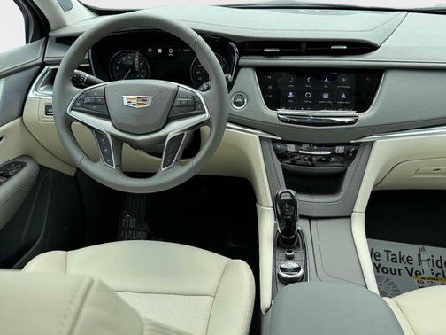 2025 Cadillac XT5 Premium Luxury