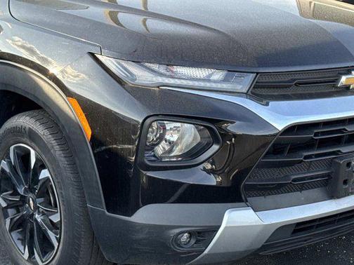 Mosaic Black Metallic 2021 Chevrolet Trailblazer LT