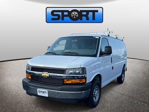 Summit White 2026 Chevrolet Express 2500 LT