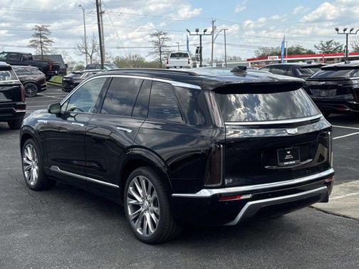 Stellar Black Metallic 2026 Cadillac VISTIQ Premium Luxury