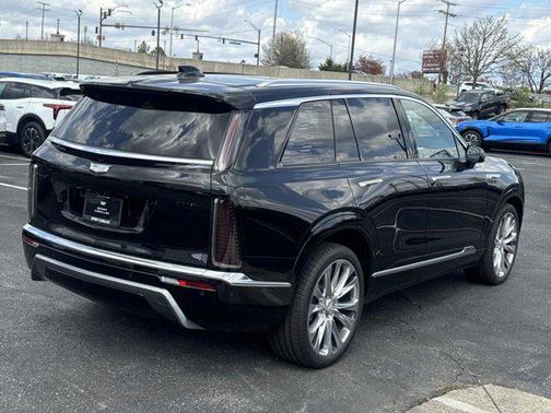 Stellar Black Metallic 2026 Cadillac VISTIQ Premium Luxury