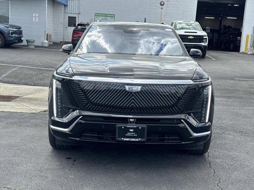 Stellar Black Metallic 2026 Cadillac VISTIQ Premium Luxury