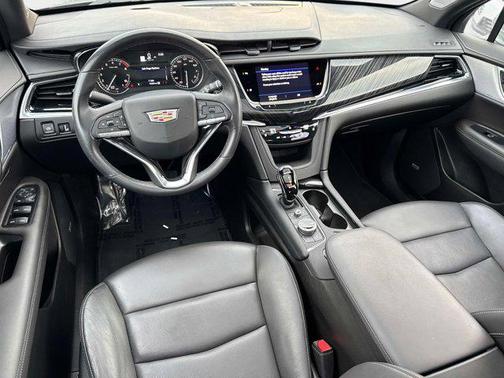 2025 Cadillac XT6 Premium Luxury AWD
