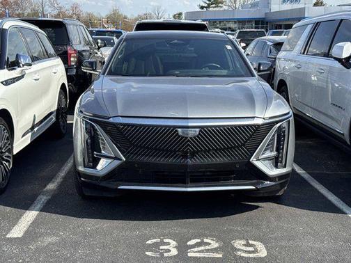 Argent Silver Metallic 2025 Cadillac LYRIQ Luxury