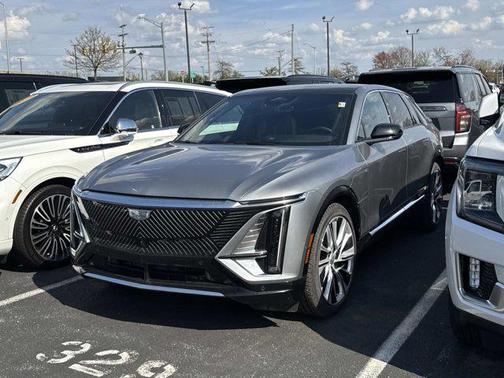 Argent Silver Metallic 2025 Cadillac LYRIQ Luxury