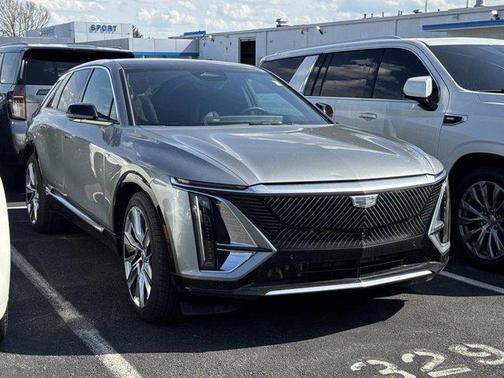 Argent Silver Metallic 2025 Cadillac LYRIQ Luxury