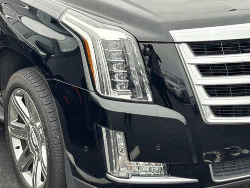 2018 Cadillac Escalade ESV Premium Luxury