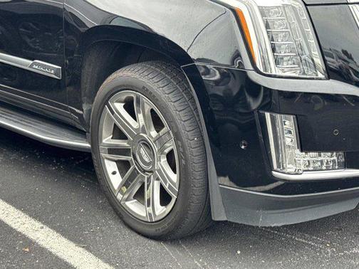 2018 Cadillac Escalade ESV Premium Luxury