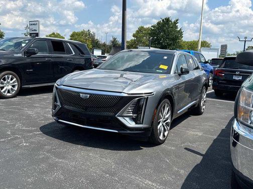 2024 Cadillac LYRIQ Luxury w/1SE
