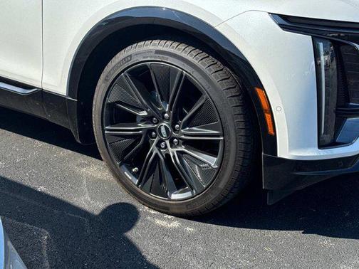 2024 Cadillac LYRIQ Sport w/1SK