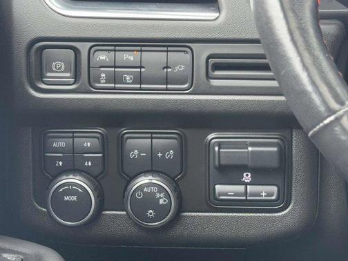 2022 Chevrolet Tahoe 4WD RST