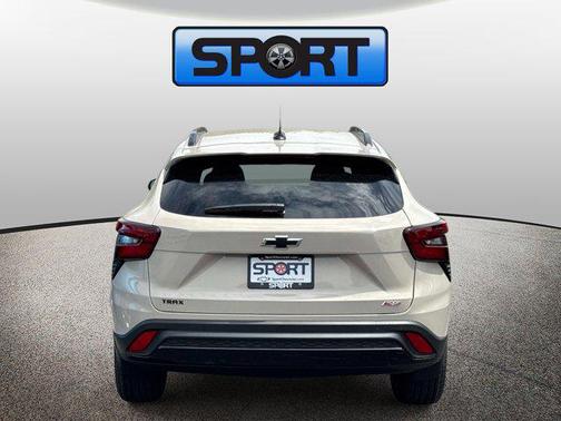 White Sands 2026 Chevrolet Trax FWD 2RS