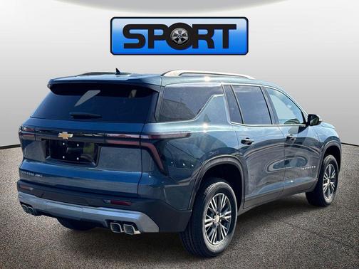 Lakeshore Blue Metallic 2026 Chevrolet Traverse LT