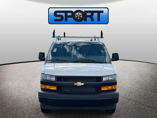 Summit White 2026 Chevrolet Express 2500 2500 Extended Wheelbase, WT, RWD