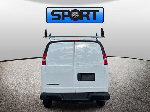 Summit White 2026 Chevrolet Express 2500 2500 Extended Wheelbase, WT, RWD