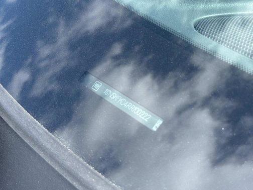 Summit White 2024 Chevrolet Suburban Premier