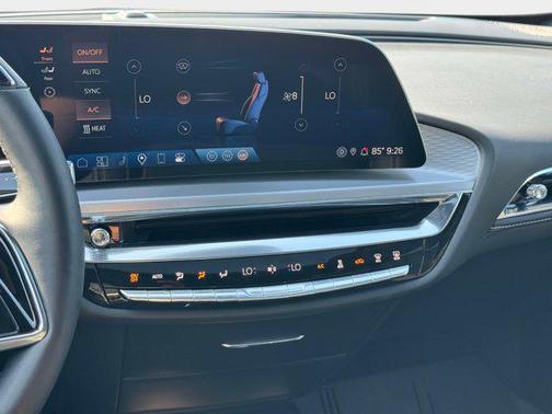 2024 Cadillac LYRIQ Luxury w/1SE
