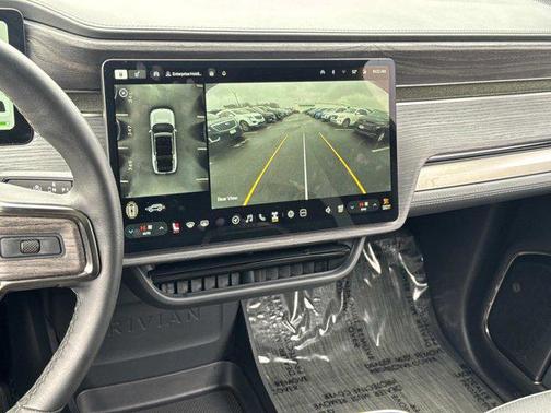 2023 Rivian R1S Adventure