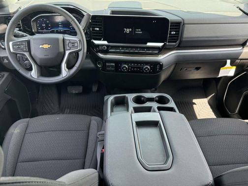 2025 Chevrolet Silverado 3500 LT