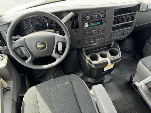 2025 Chevrolet Express 2500 RWD 2500 Regular Wheelbase WT