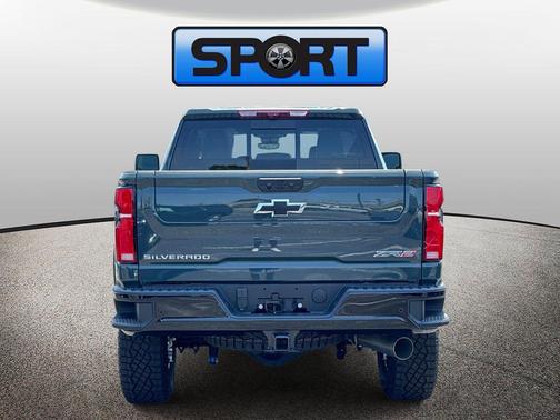 Cypress Gray 2026 Chevrolet Silverado 2500 Crew Cab, Standard Bed, XR2, 4WD