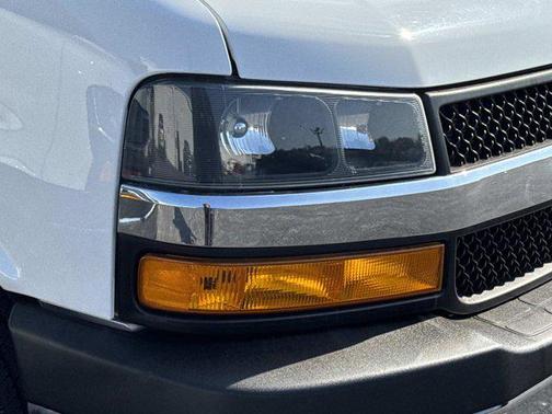 2023 Chevrolet Express 2500 RWD 2500 Regular Wheelbase WT