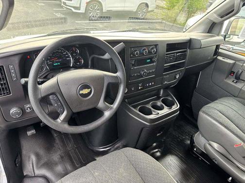 2023 Chevrolet Express 2500 RWD 2500 Regular Wheelbase WT
