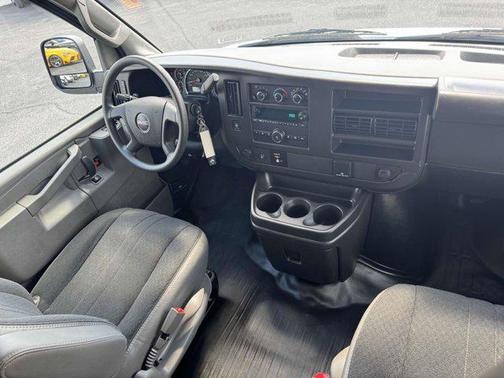 2023 GMC Savana 2500 Work Van